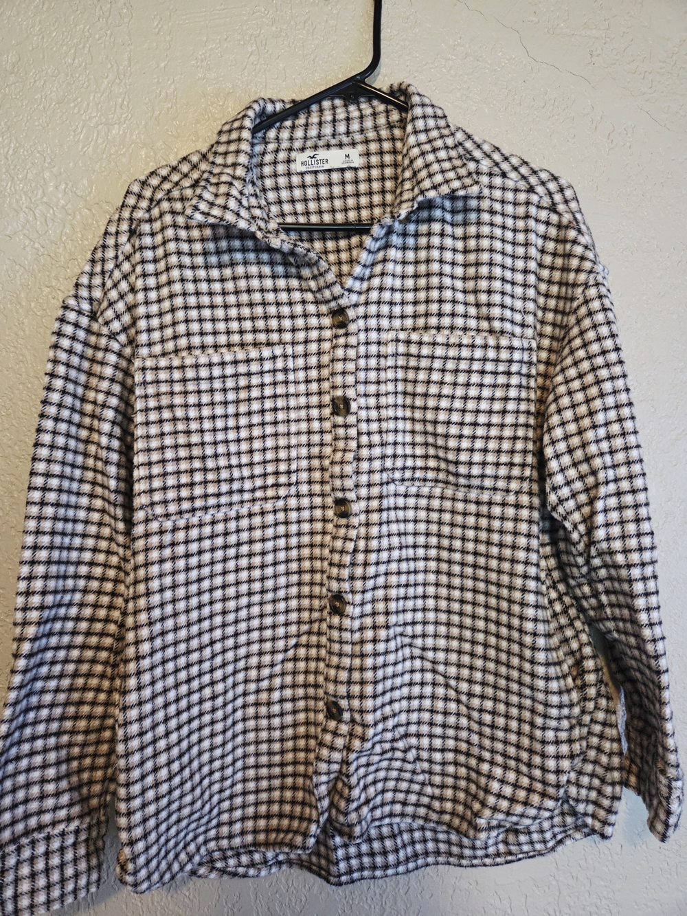 Hollister Plaid Shacket in Brown & Black Size Medium Like New With Pockets
